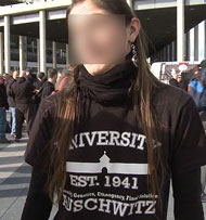 <span class="links">Das Auschwitz T-Shirt
</span>